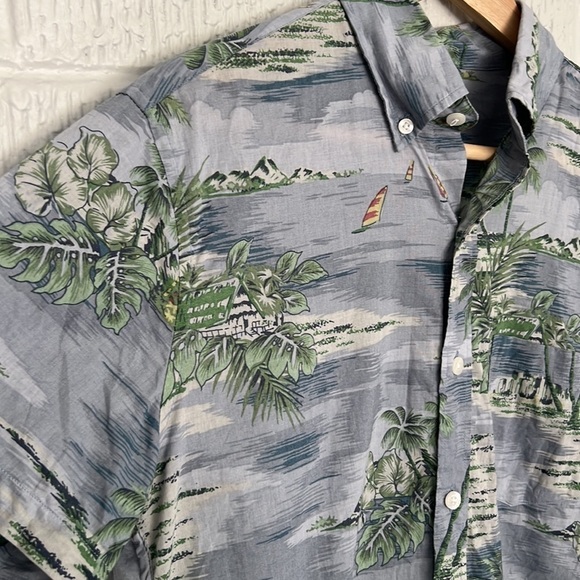 J. Crew Men’s Light Weight Chambry Hawaiian Tropics Shirt - Size Small Slim - Picture 7 of 9